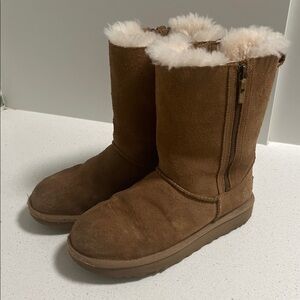 UGG Brown Winter Boots with Cream Lining